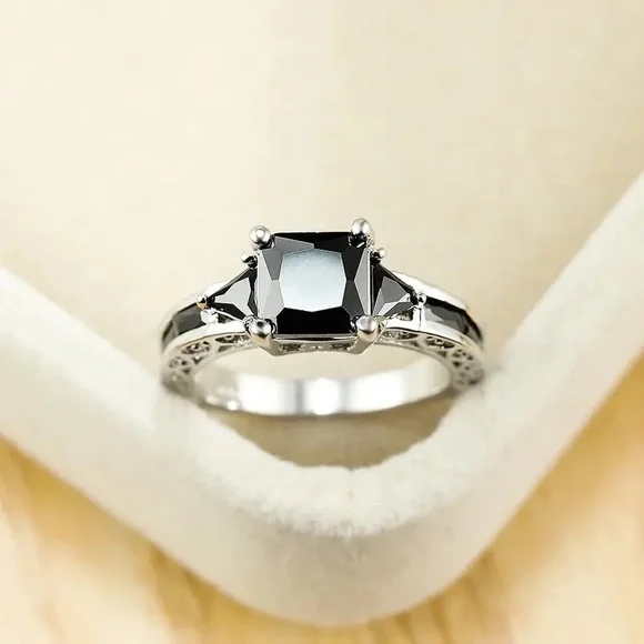 Delicate Silver Color Trendy Ring Black Zircon Stones Wedding Engagement Jewelry - Picture 4 of 4